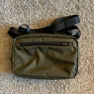 Alpaka Gear Elements Tech Case in Green X-Pac